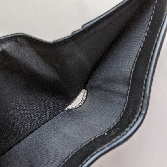 Givenchy Tri-Fold  Wallet "LIVE SHOW TODAY" - Picture 11 of 13